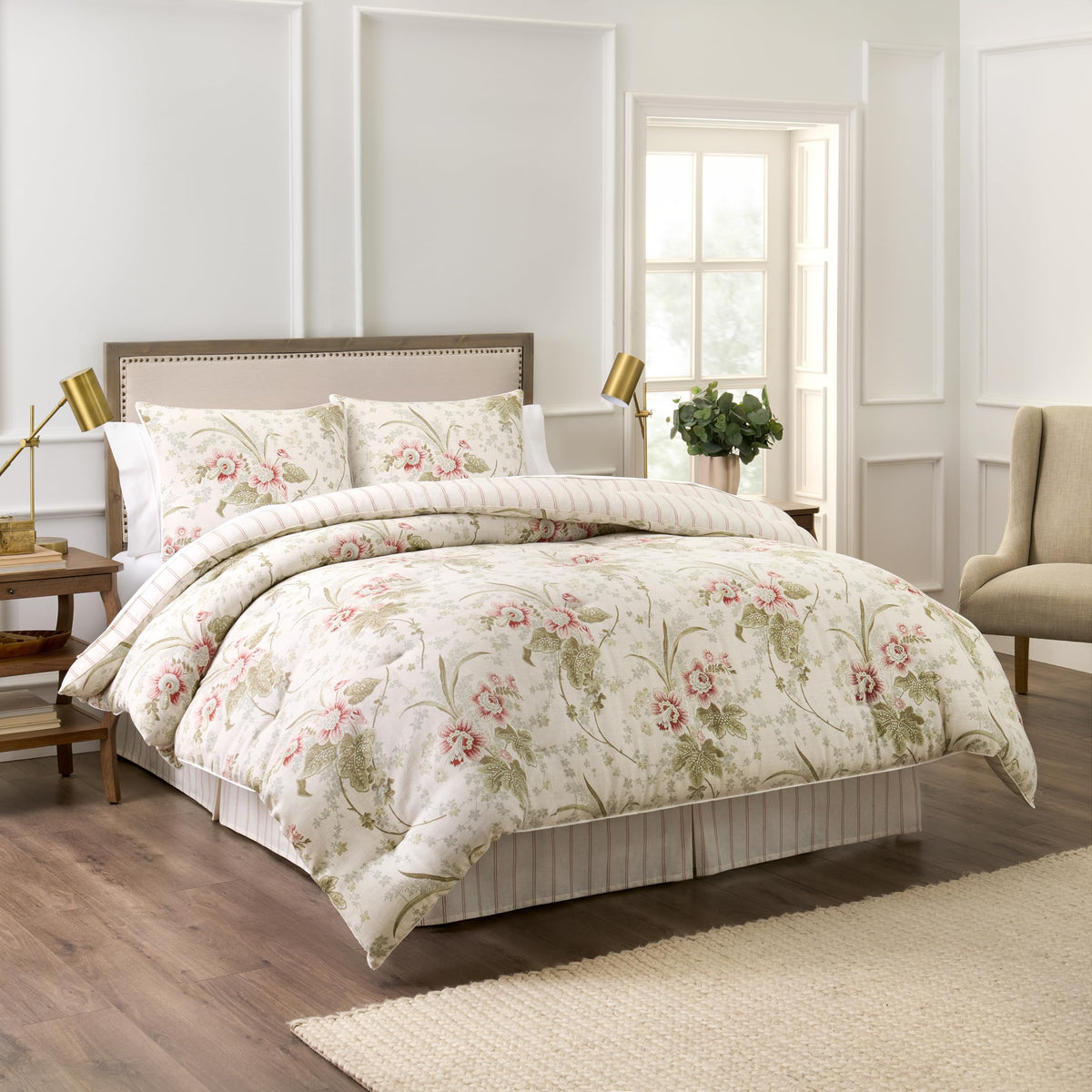 Waverly Stonington 4-Piece 100% Cotton Comforter Set – King, Ivory