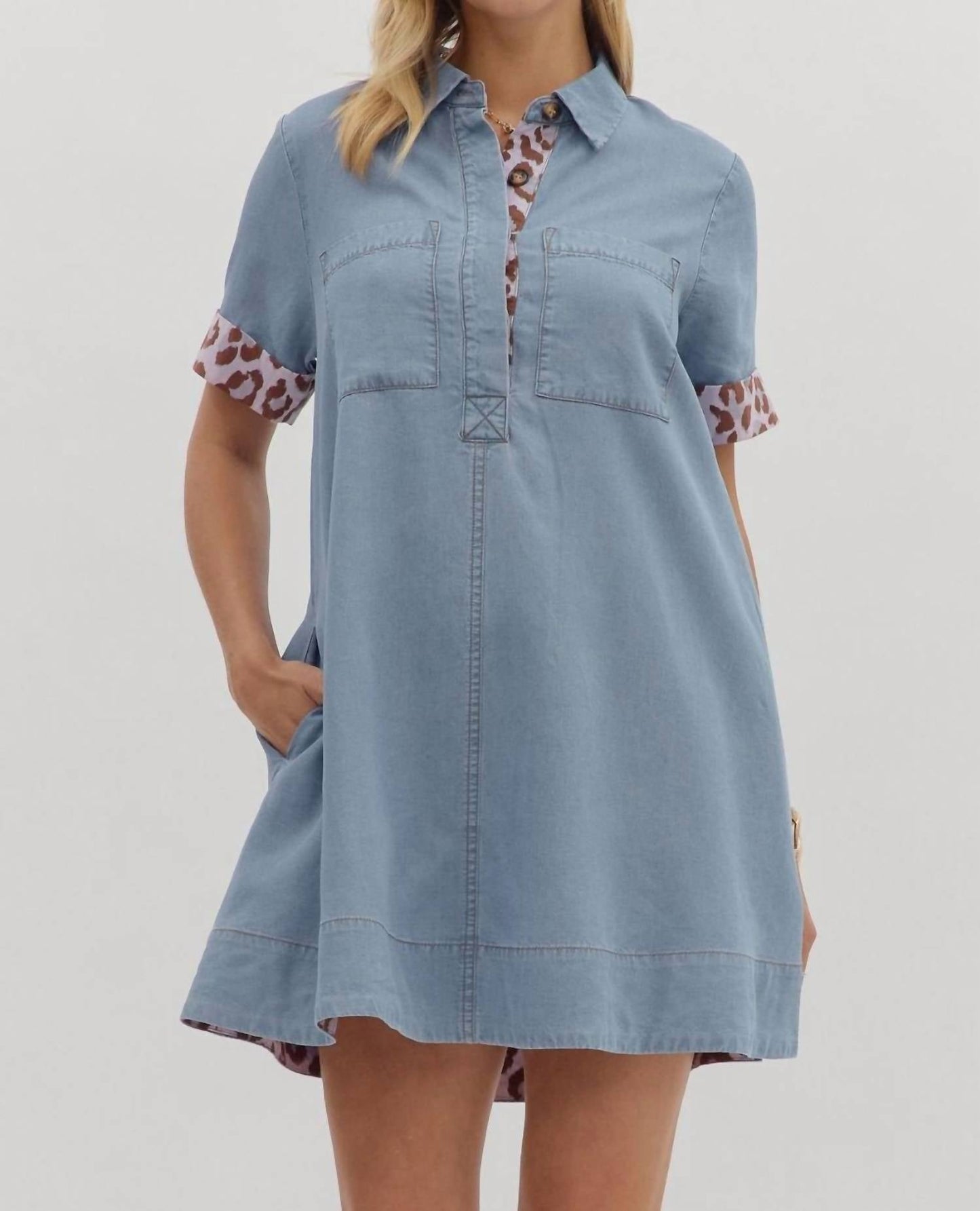 Entro - Leopard Accent Collared Mini Dress