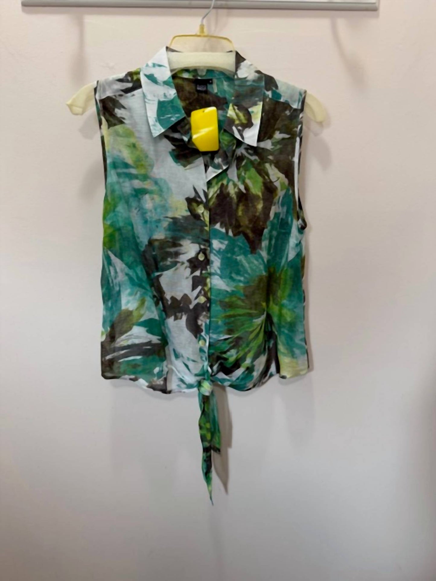 600 West - Women's Tibet Tie Front Sleeveless Blouse