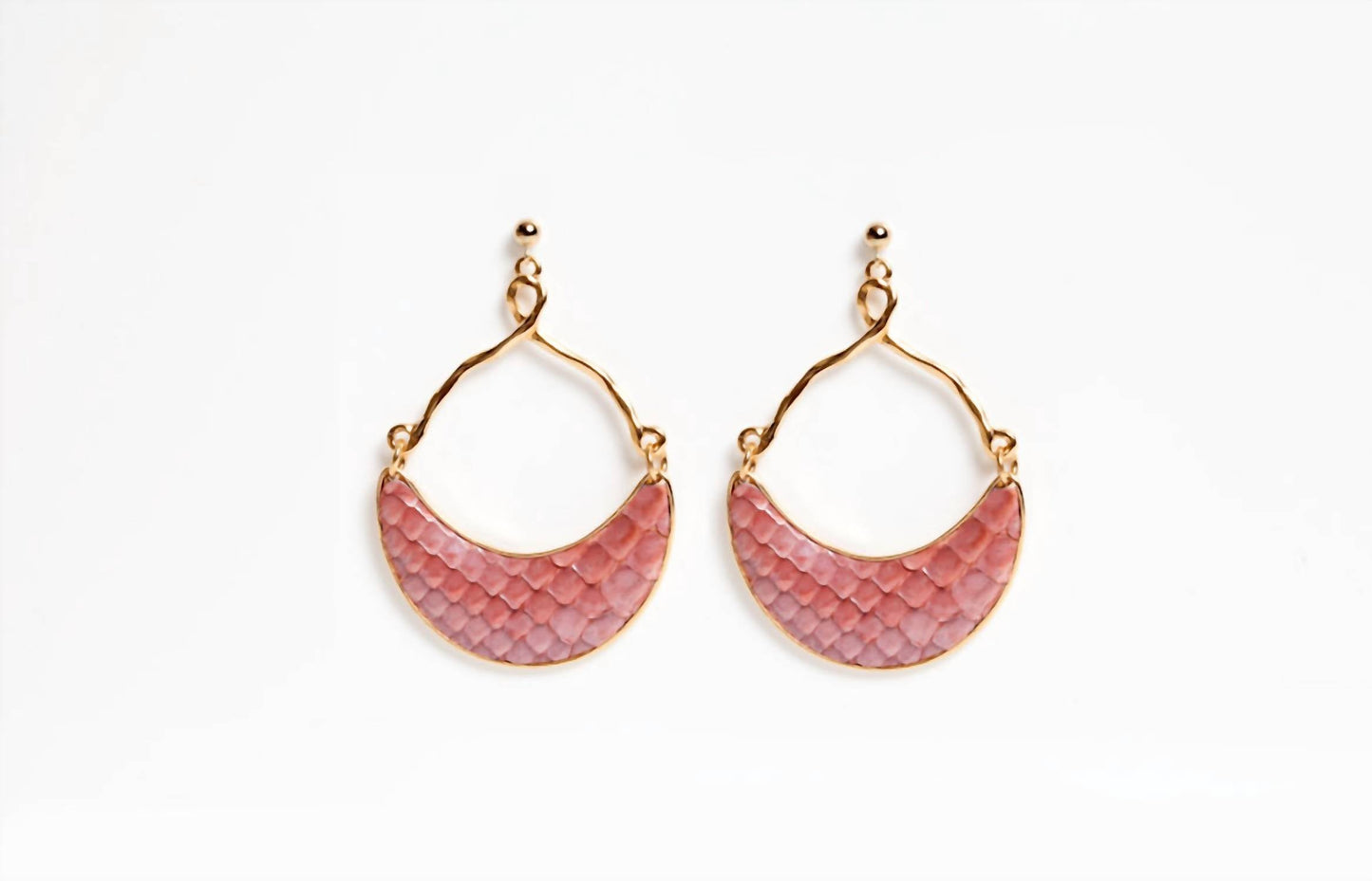 एवेन्यू चिक - महिलाओं के हाफ मून पायथन इयररिंग्स