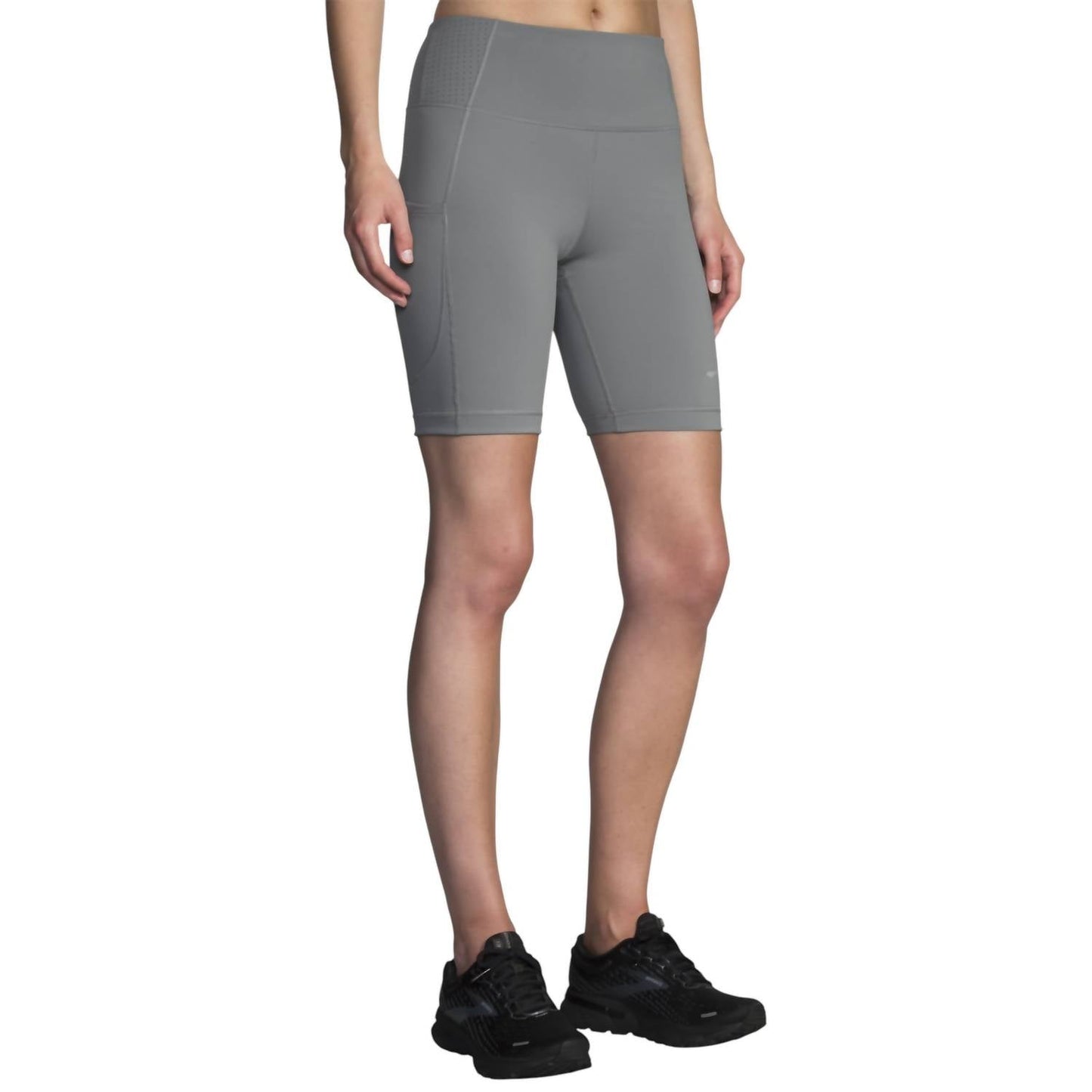 Brooks - महिलाओं के लिए मेथड 8" शॉर्ट