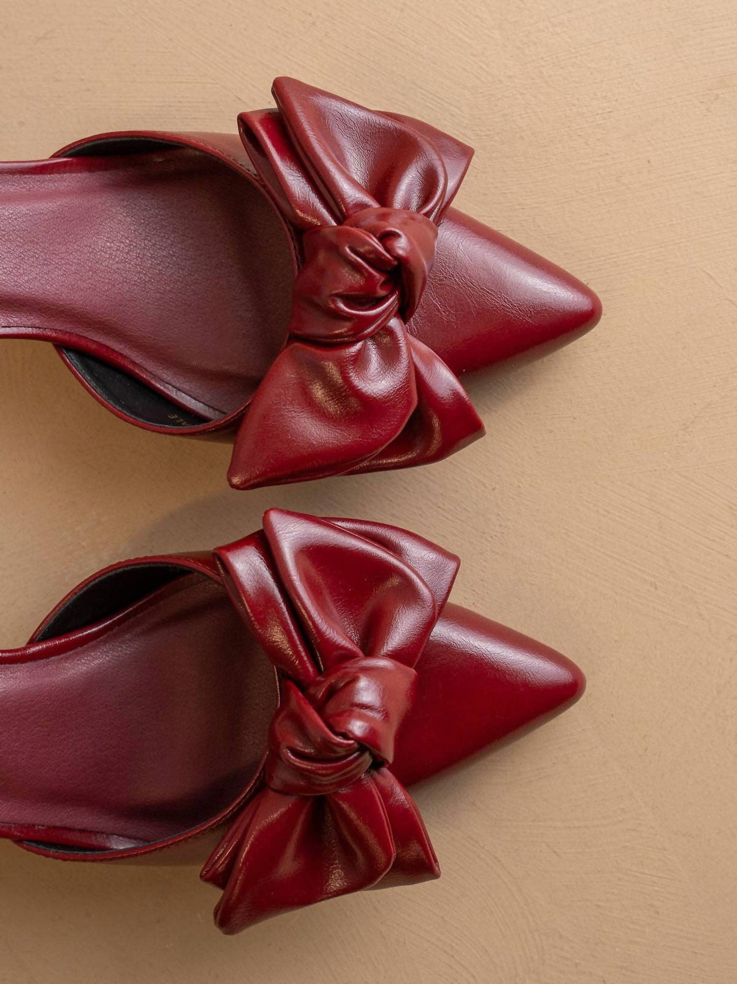 Oasis Society - Women's The Jane Bow Accent Kitten Heel