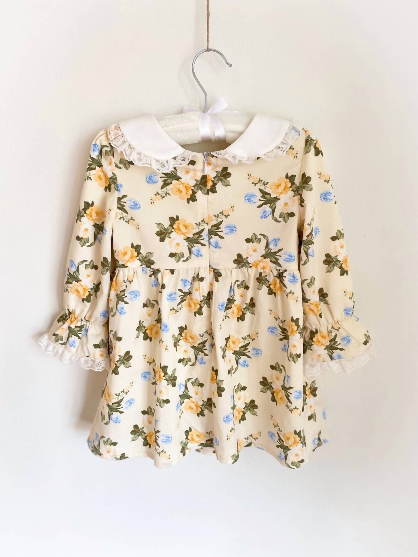 Ariti Kaziris - Little Girl's Floral Dress