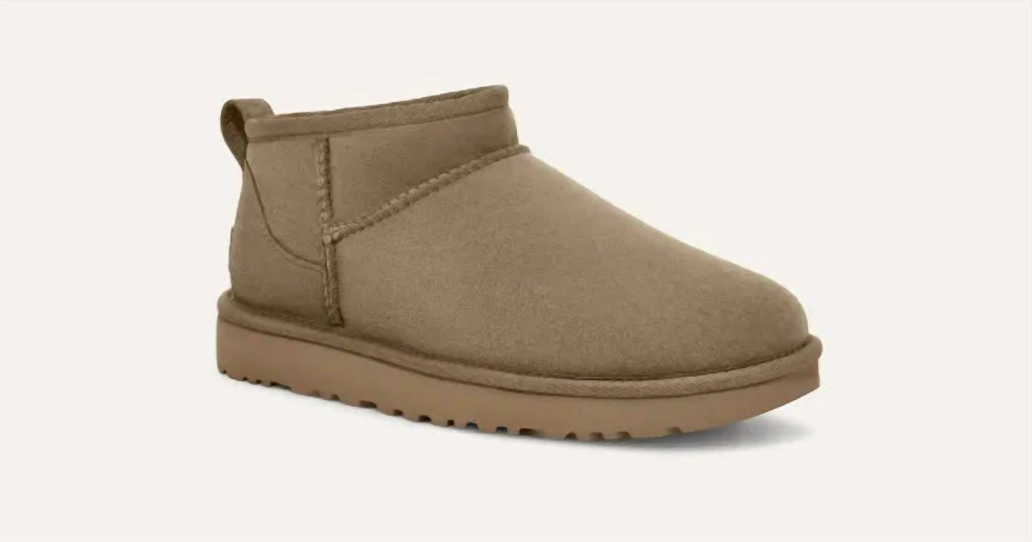 Ugg - विमेंस क्लासिक अल्ट्रा मिनी बूट्स