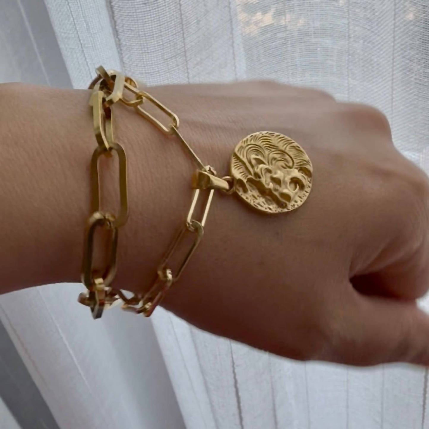 Jagged Halo Jewelry - Cersei Amulet Bracelet