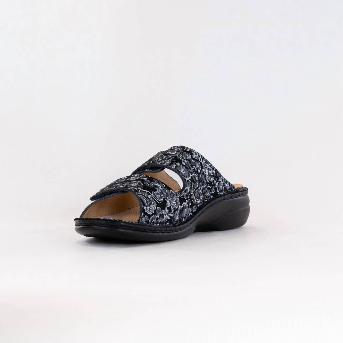 Finn Comfort - Women's Finn Comfort Mira Shoe