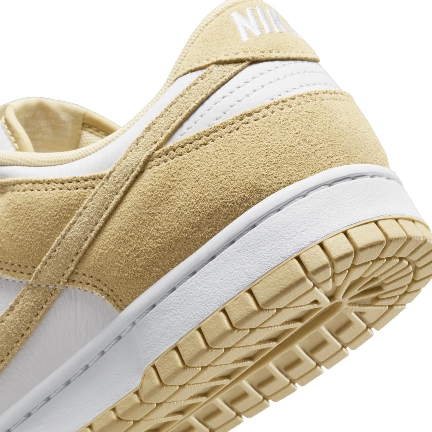 Nike - Men's Dunk Low Retro Sneaker