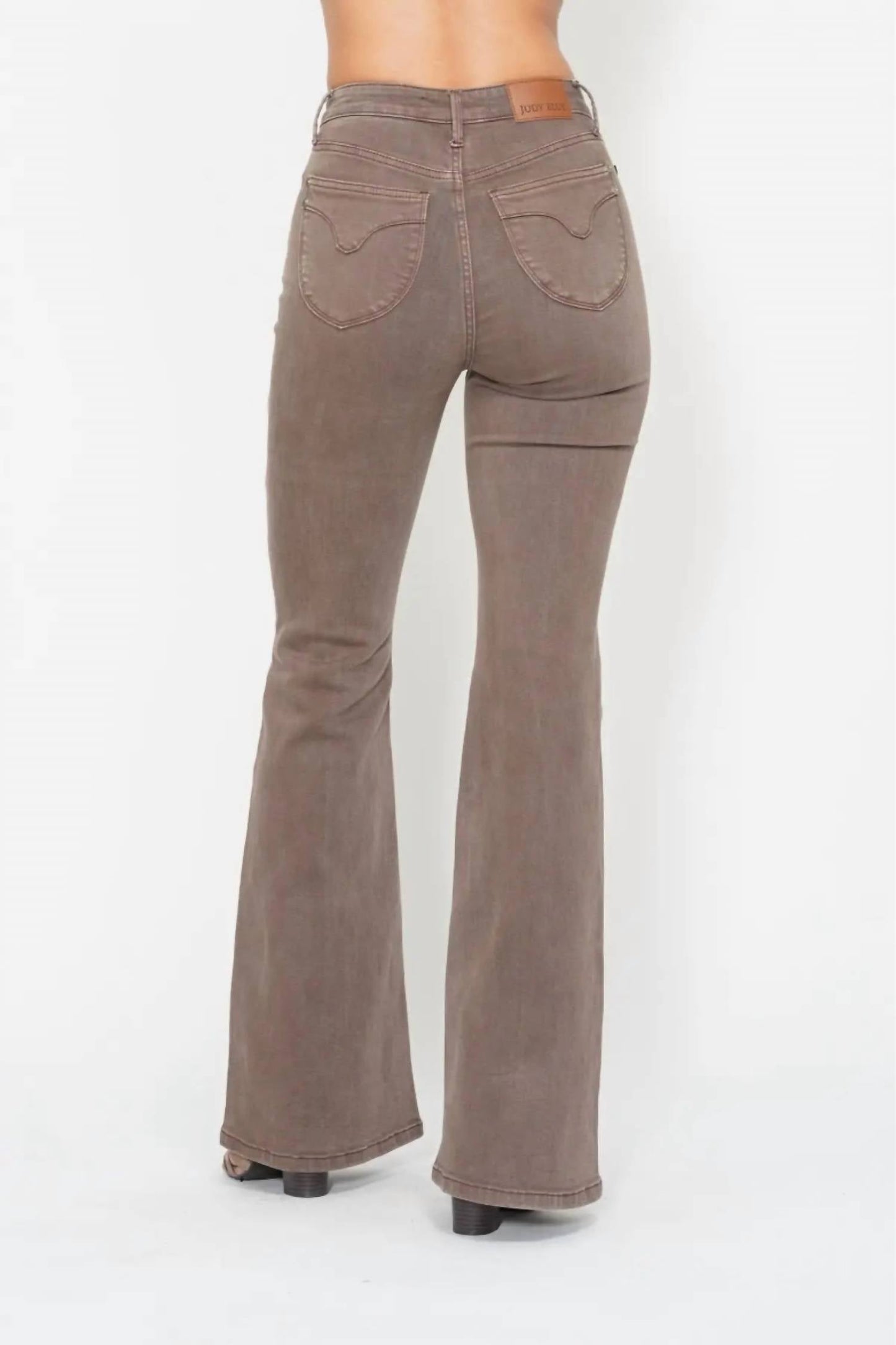 Judy Blue - Knee Seam Detail & Shield Back Pockets Flare Jean