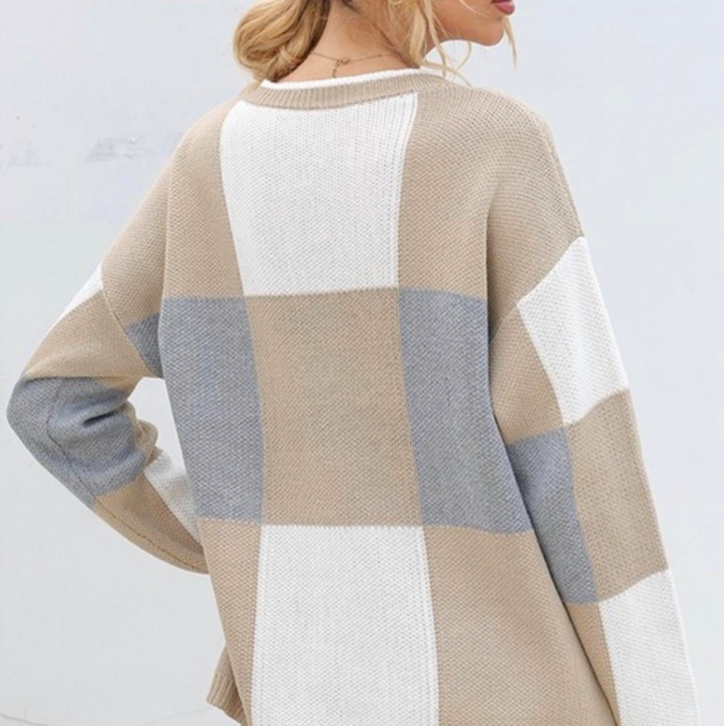 Esley Collection - Squares printing knit sweater top
