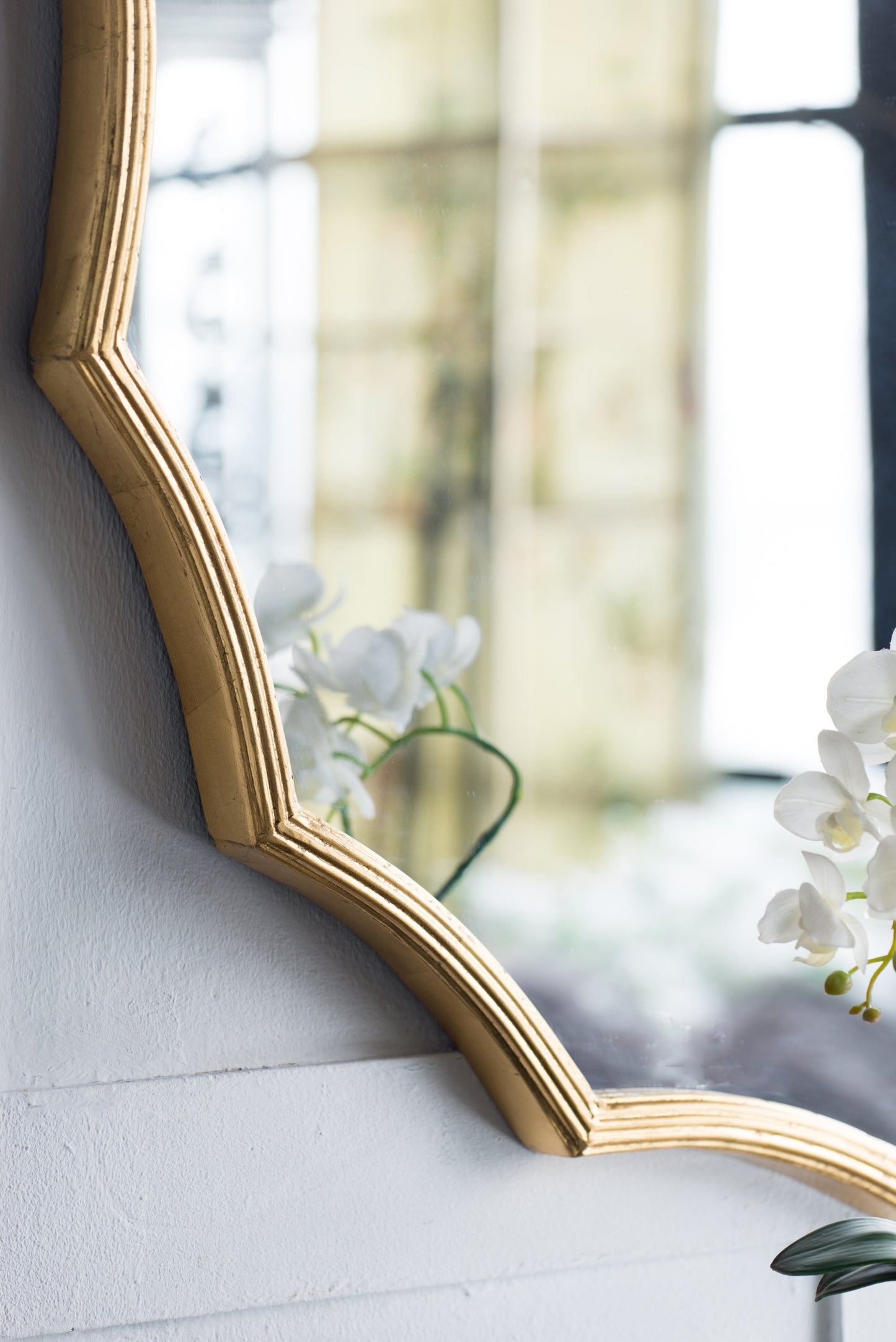 40" Round Sunburst Wall Mirror with Gold Finish
