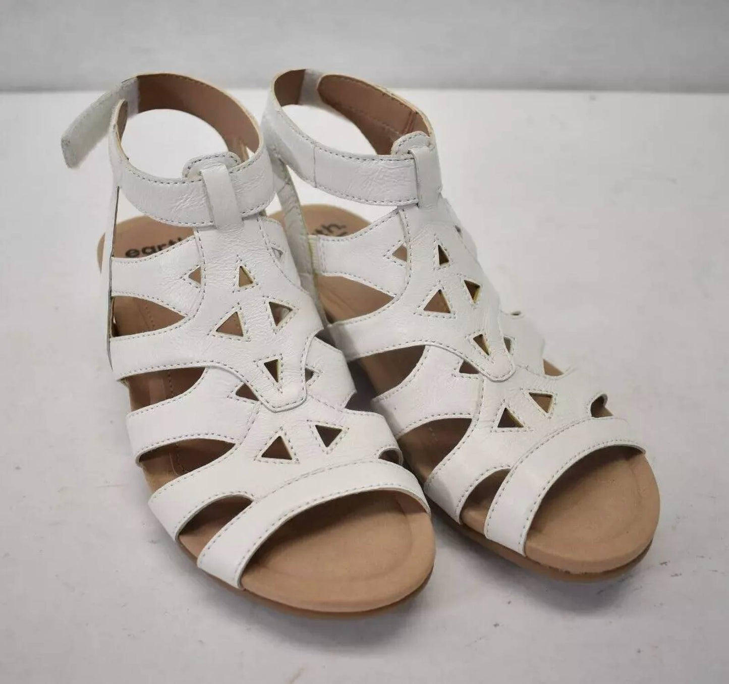 Earth - Women's Pisa Chatham Low Wedge Sandals