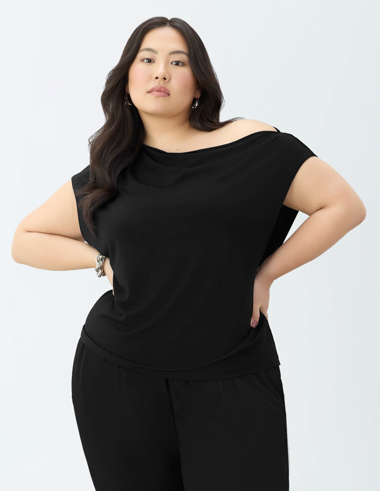 GSTQ Fluid Knit Off The Shoulder Top - Women