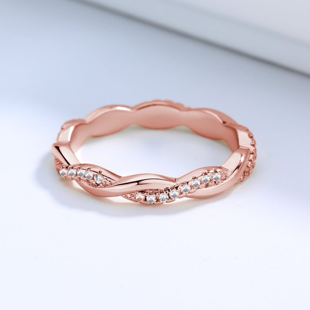 18K Gold Crossover Ring