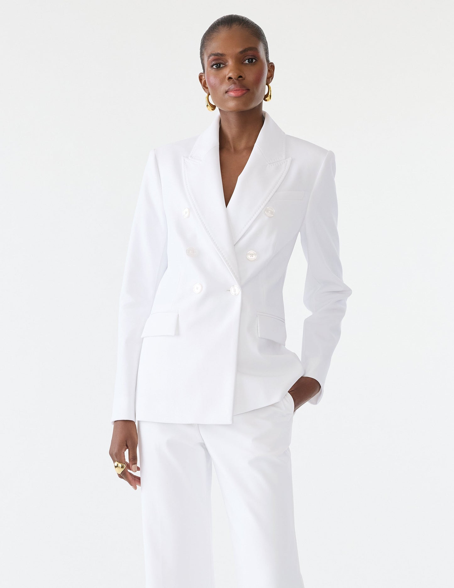 GSTQ Snow White Double-Breasted Blazer