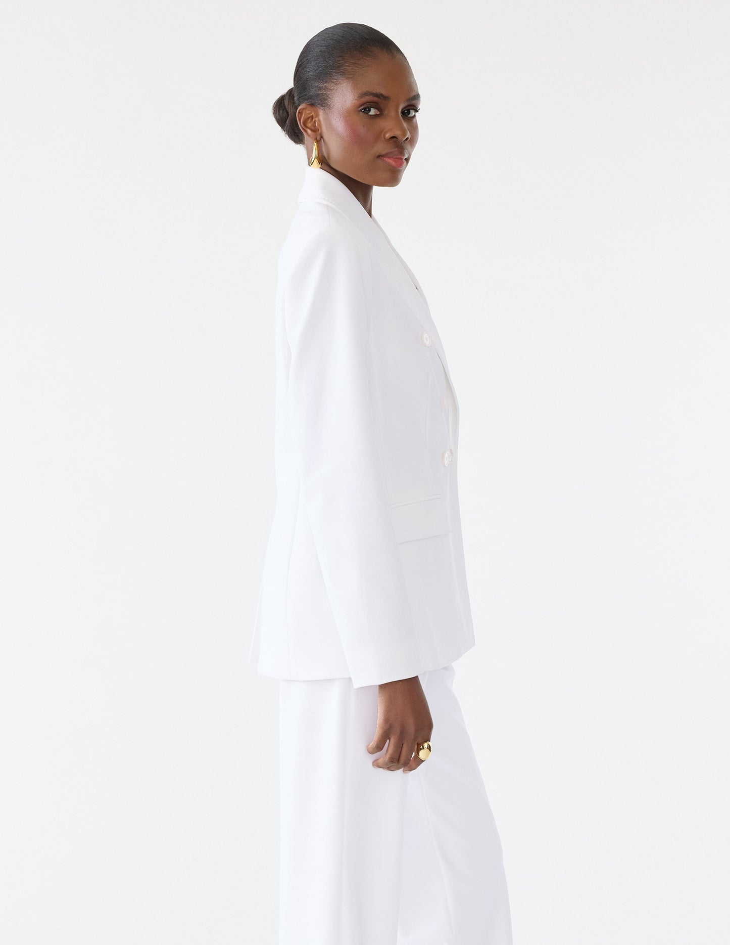 GSTQ Snow White Double-Breasted Blazer