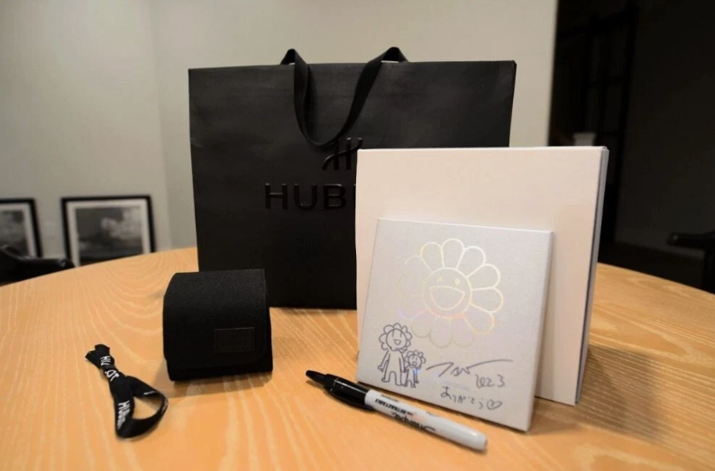 hublot-takashi-murakami-sapphire-rainbow-classic-fusion-only-100-worldwide