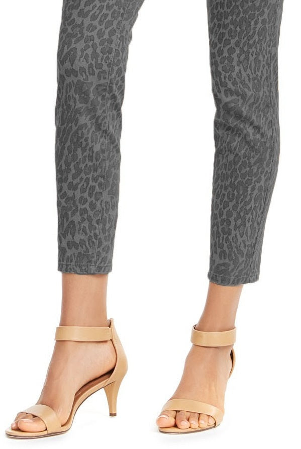 Style & Co Women's Curvy-Fit Skinny Printed Jeans Gray Size SQUARE 18