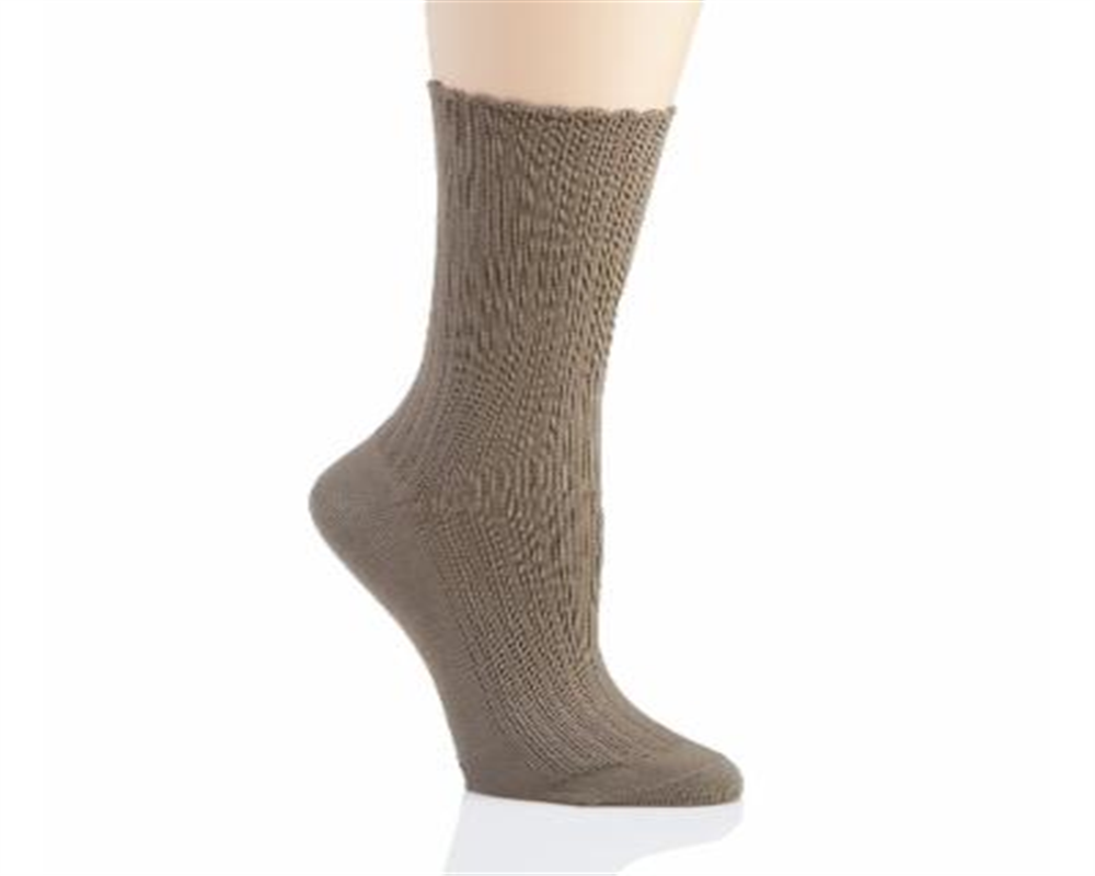 Hue Women's Scalloped Pointelle Socks Beige Size One Size