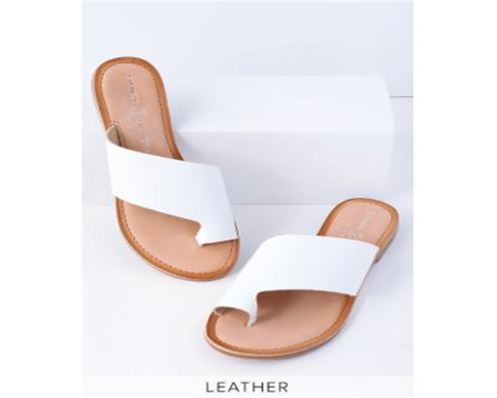 Chinese Laundry Women's Gemmy Slide Sandal White Size 7.5 M