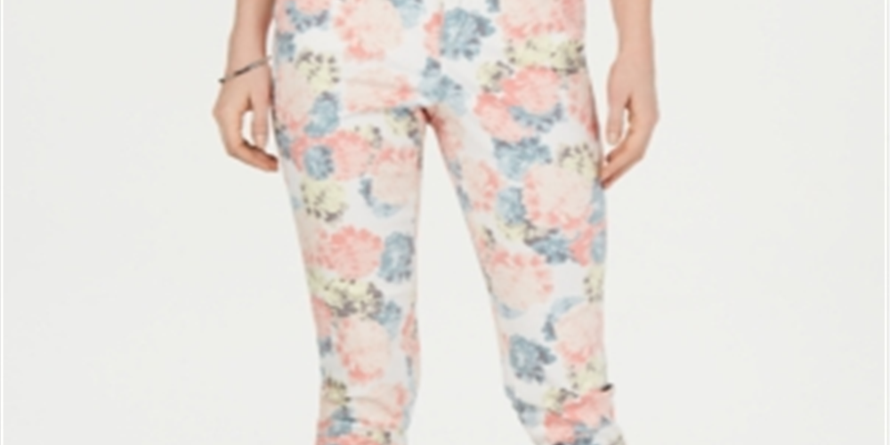 Charter Club Women's Lush Petals Capri Pants White Size 6 Petite