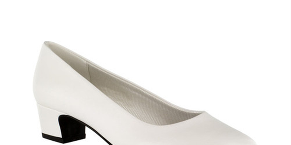Easy Street Women's Easy Street Prim Pumps White Size 10 M