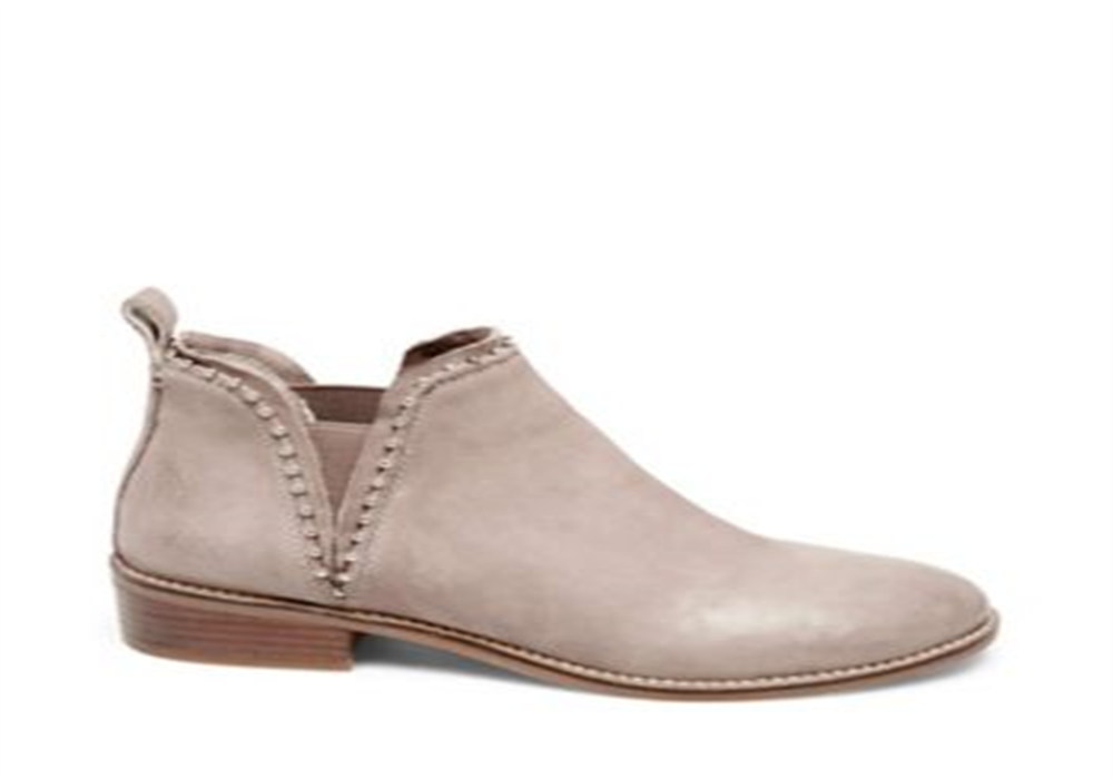 Steve Madden Women's Koto Studded Ankle Leather Booties Nude Size 9 M