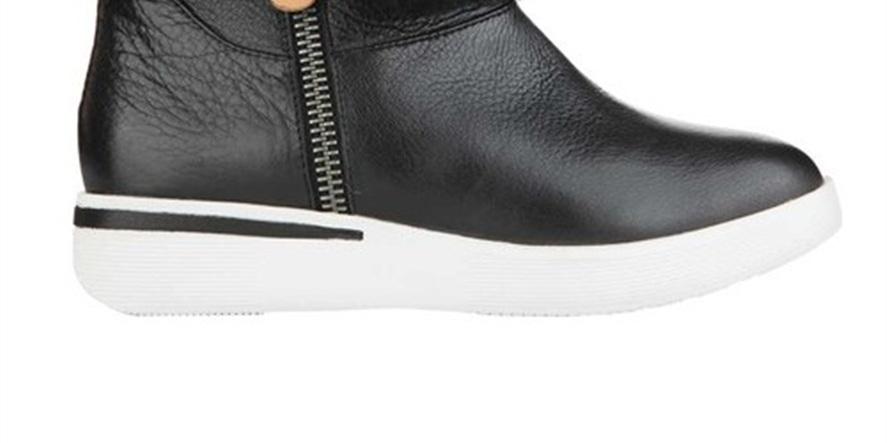 Kenneth Cole Women's Hazel Levitt Bootie Black Size 7.5 M