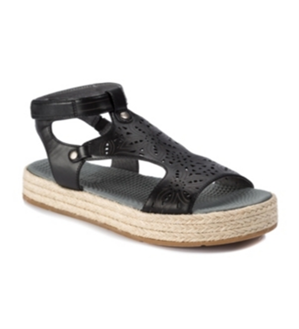 Bare Traps Womens Bernedette Open Toe Casual T-Strap Sandals Black Size 8 M