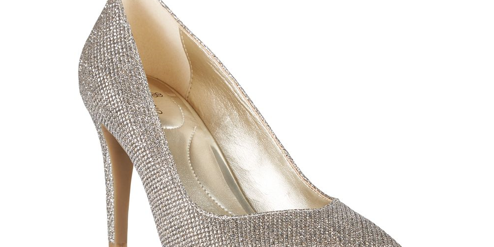 Bandolino Women's Fatin Pump Gold Size6.5 M