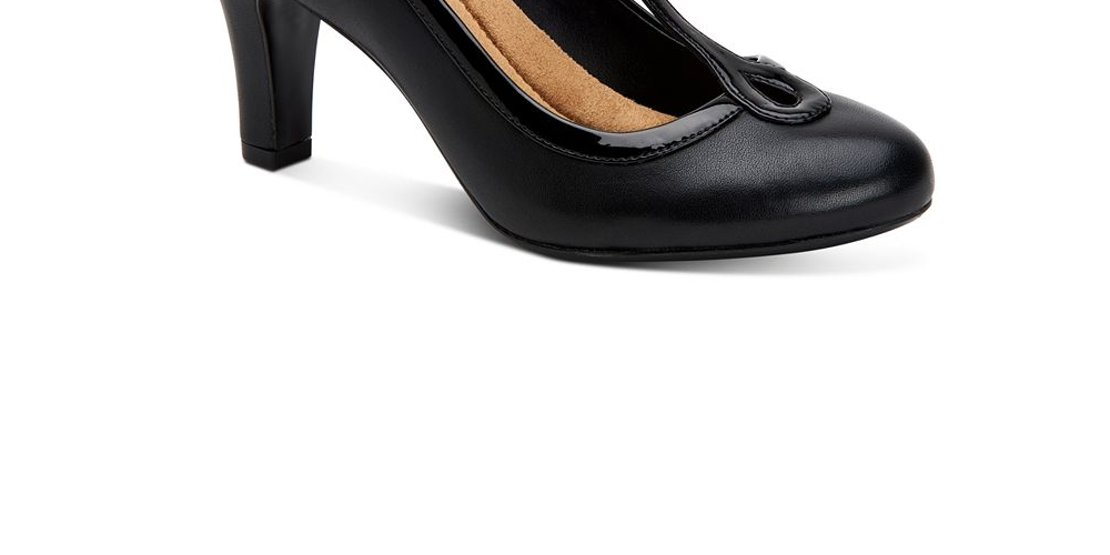 Giani Bernini Women's Varinaa T-Strap Pumps -Navy Size 11 M