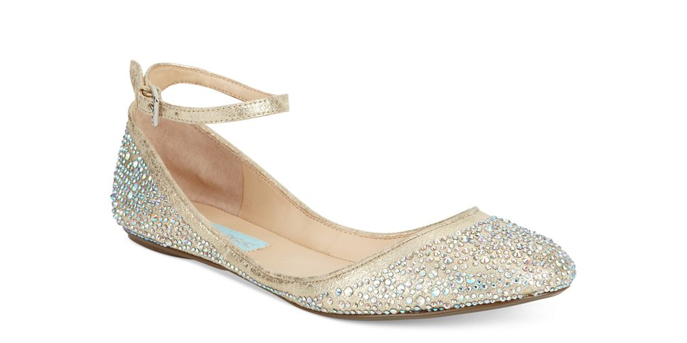 Betsey Johnson Women's SB Joy Ballet Flat Brown Size 6 M