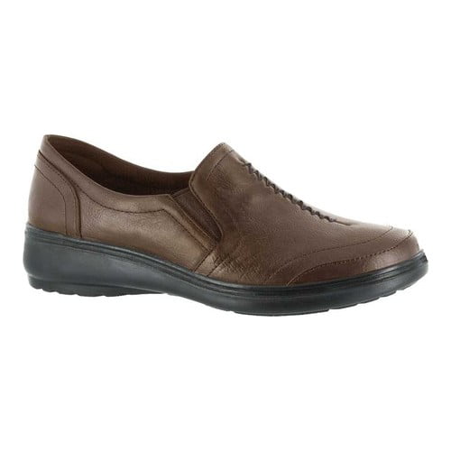Easy Street Women's Extra Wide Width Ultimate Slip on Brown Size 7.5 WW