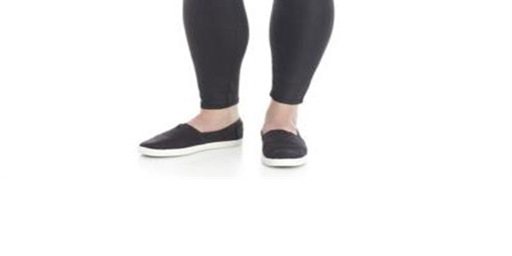 Celebrity Pink Women's Trendy Skinny Fit Jeans Black Size -14