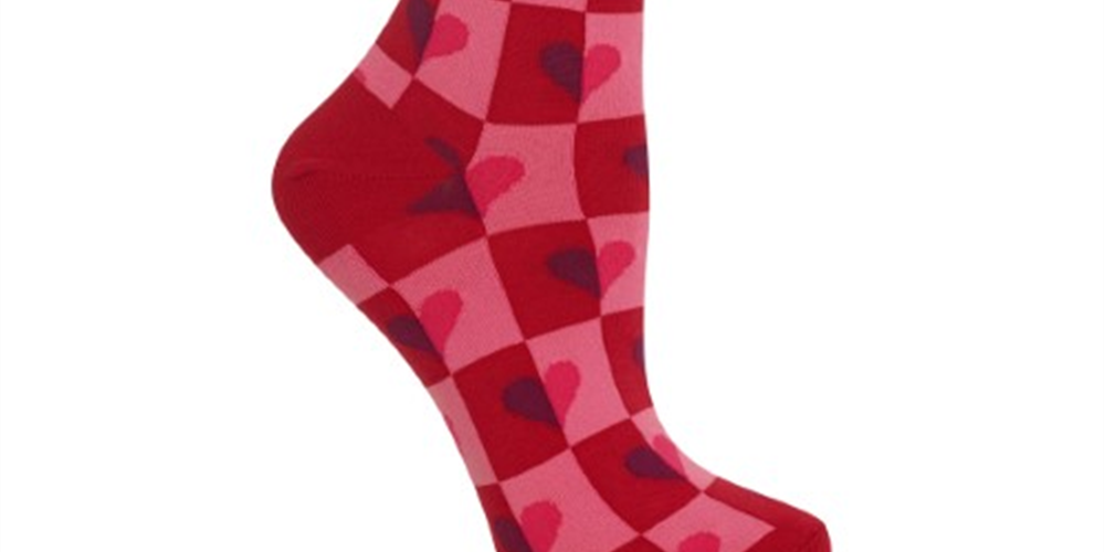 Hot Sox महिलाओं के हाफ हार्ट्स क्रू सॉक्स शू लाल साइज़ 4-10.5