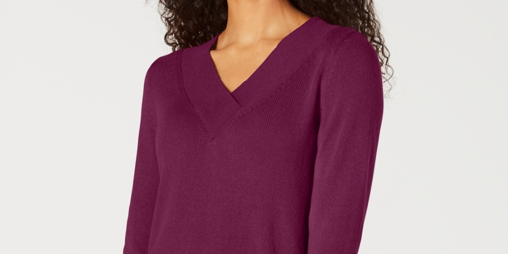 Karen Scott Women's V Neck Solid Sweater Wine Size Small