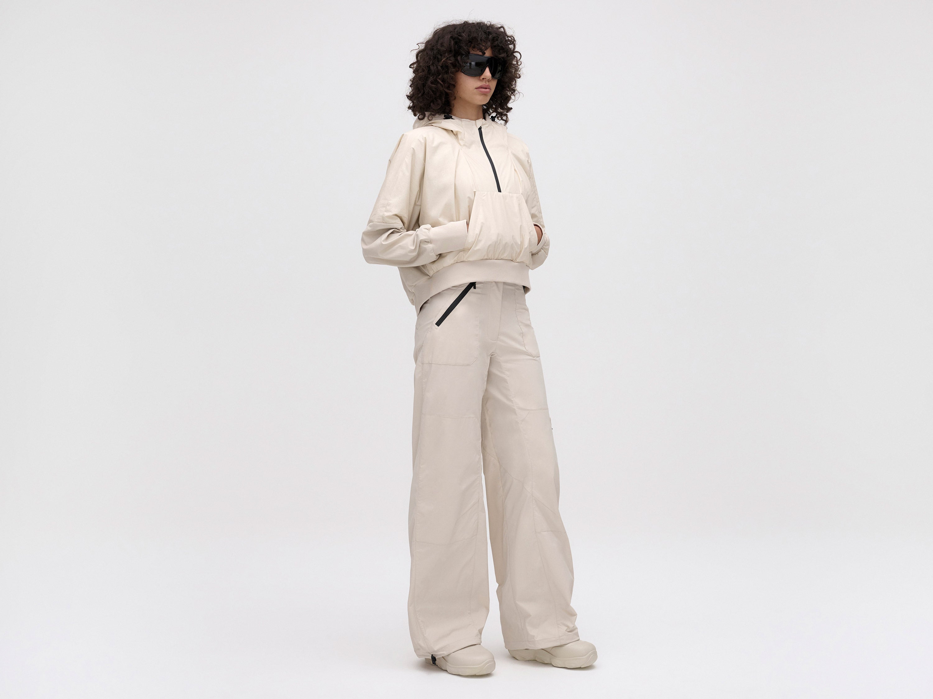 midlayer-cropped-hoodie-fog
