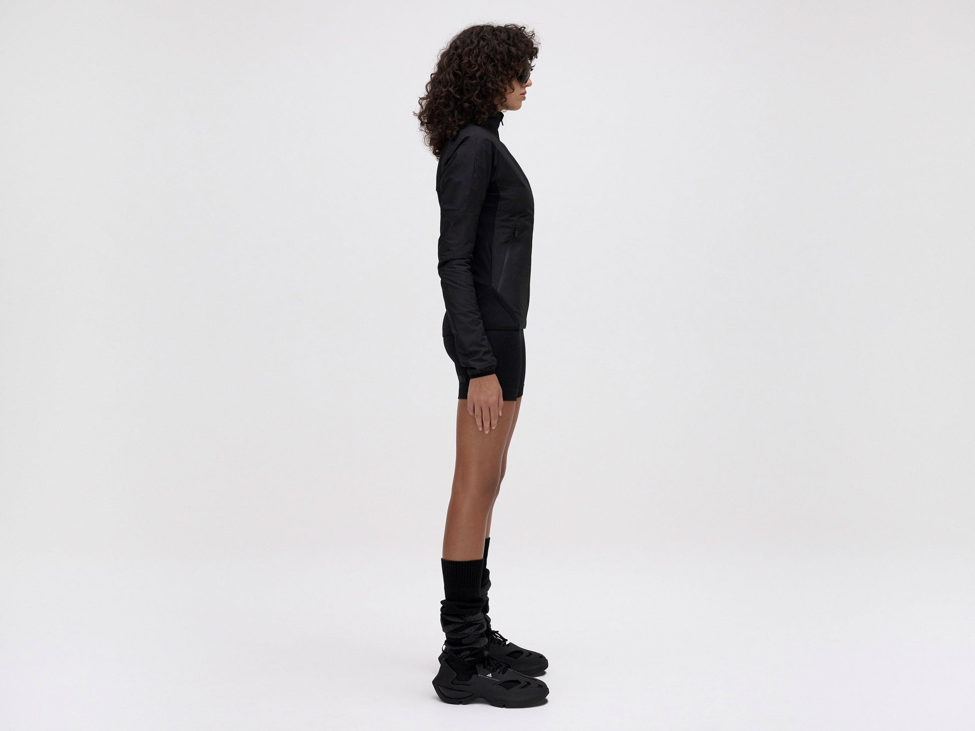 lite-midlayer-top-black