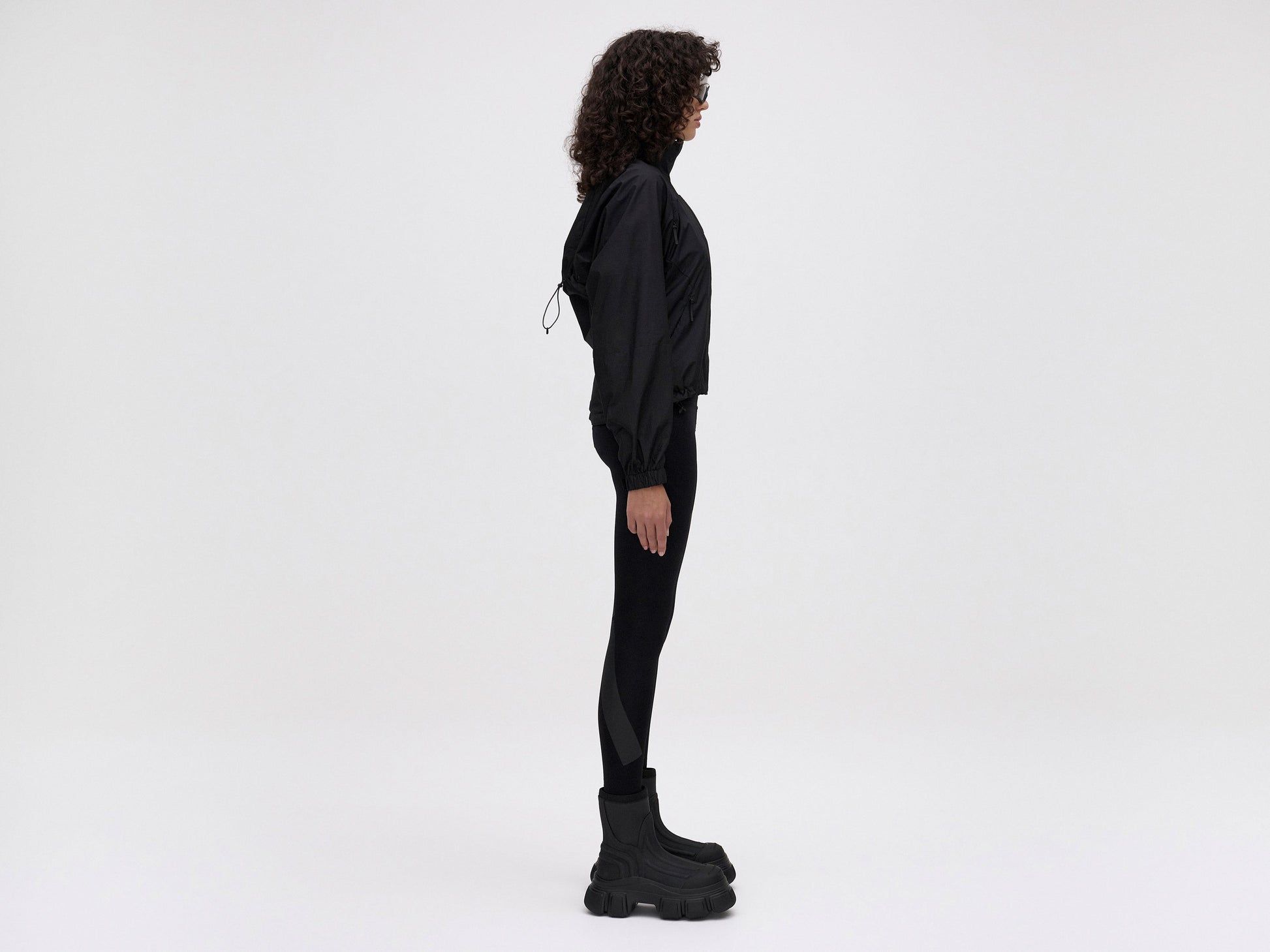 spray-jacket-black