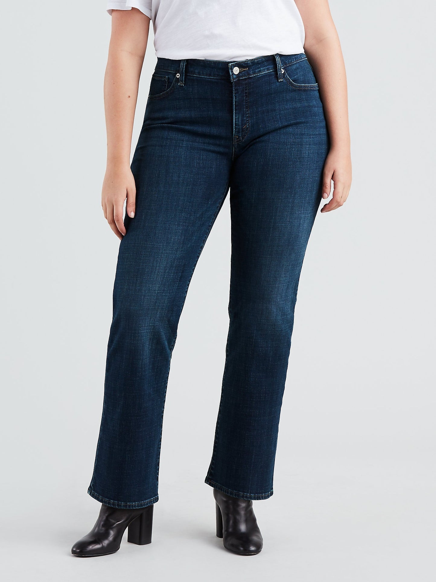 Levi's Women's Trendy Plus Size 415 Classic Bootcut Jeans Dark Blue Size 24W