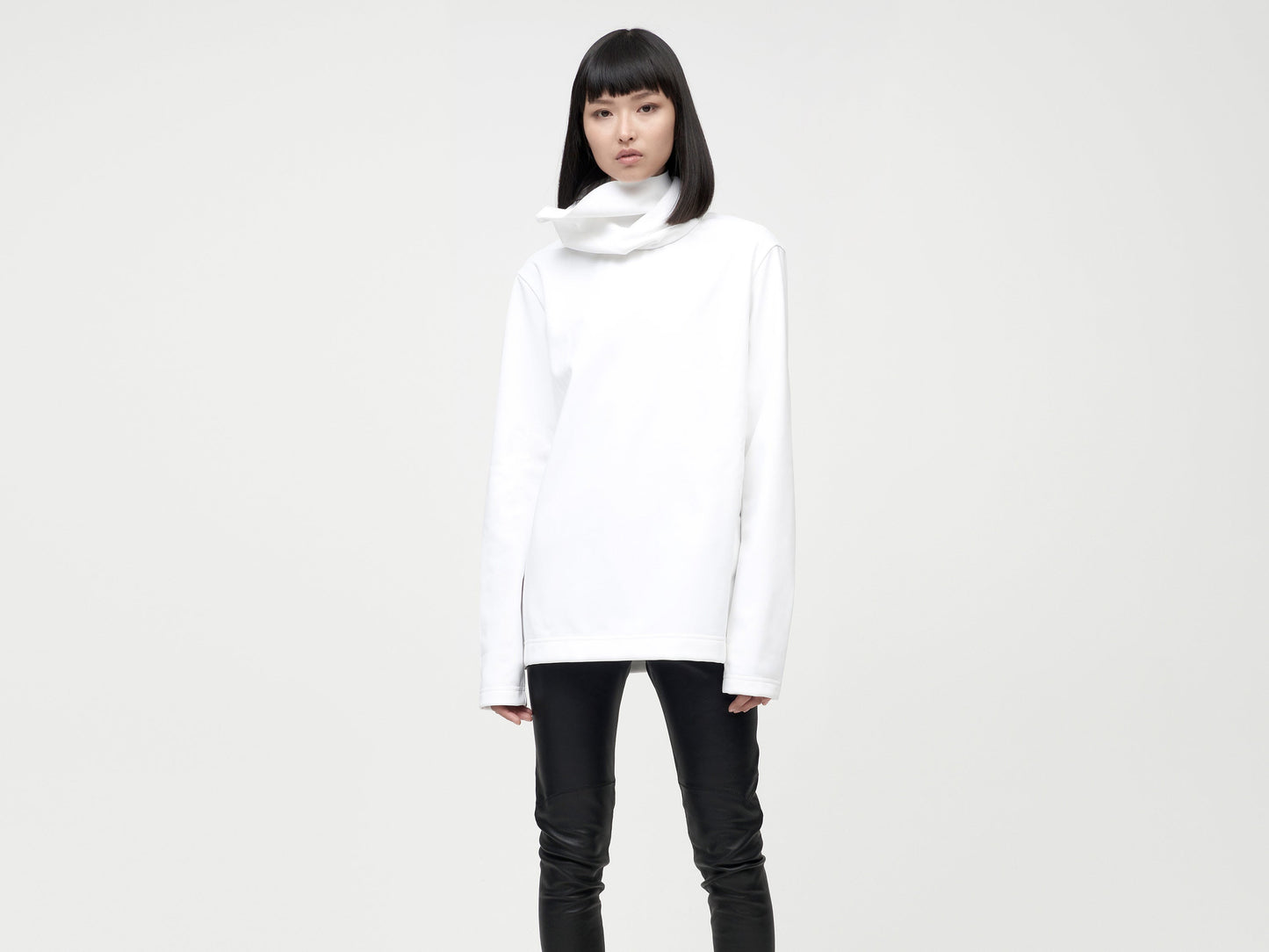 tildas-turtleneck-white
