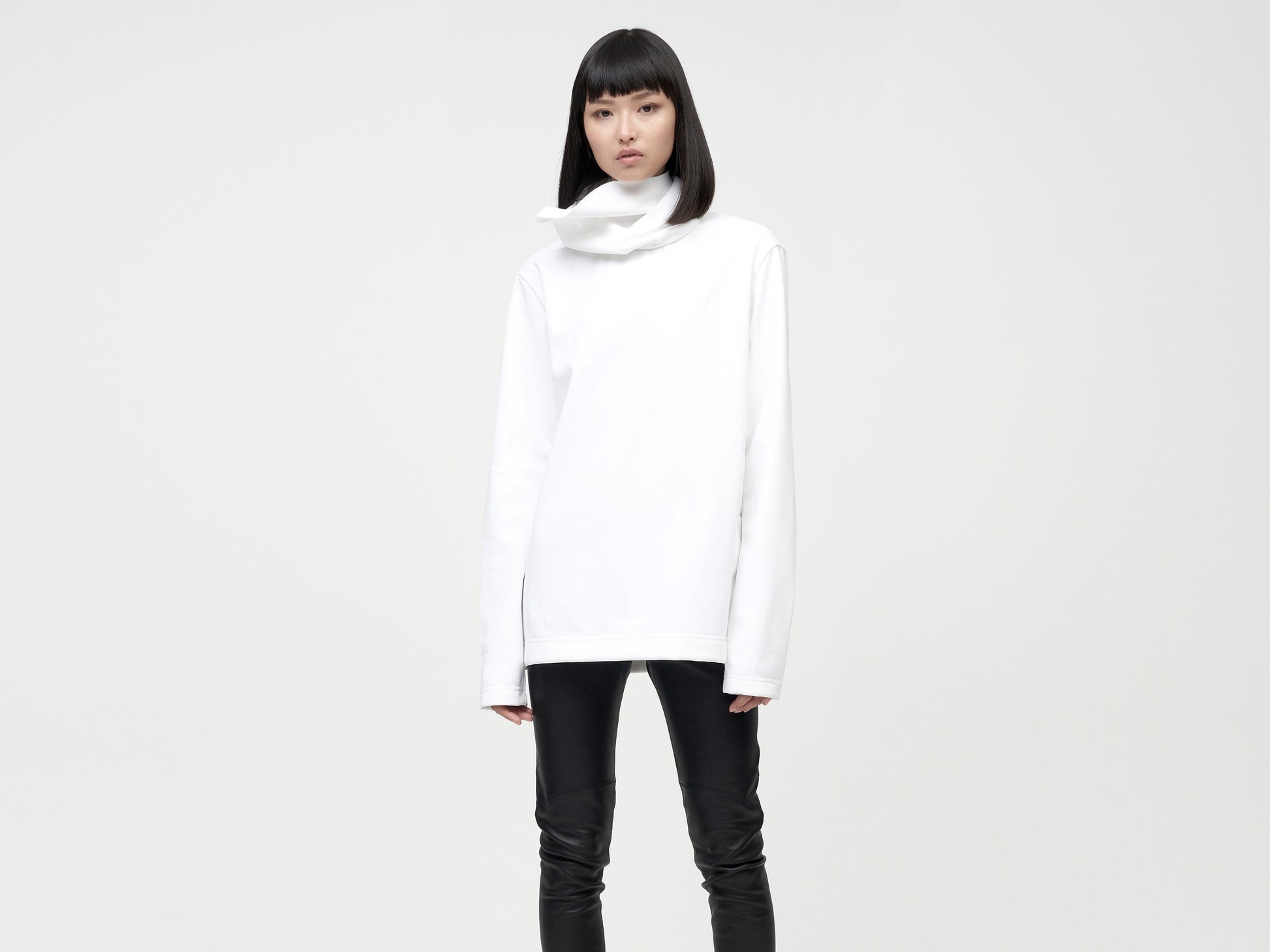 tildas-turtleneck-white
