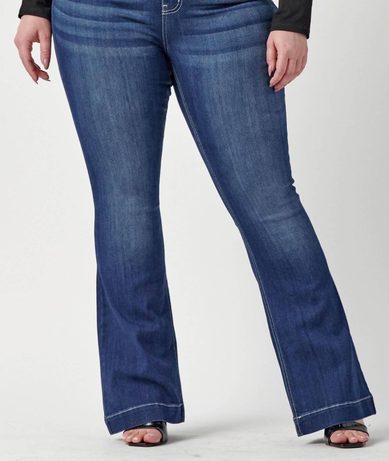 Cello - Plus Size Mid Rise Flare Jegging
