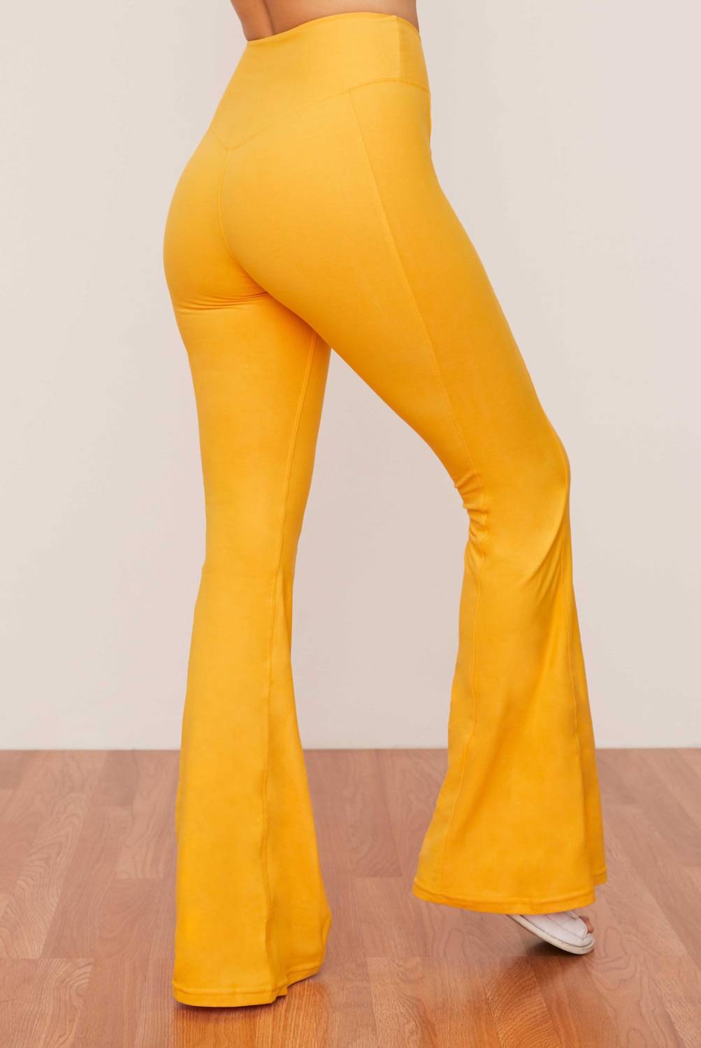 Wolven - Quick-drying Active Crossover Flare Pants