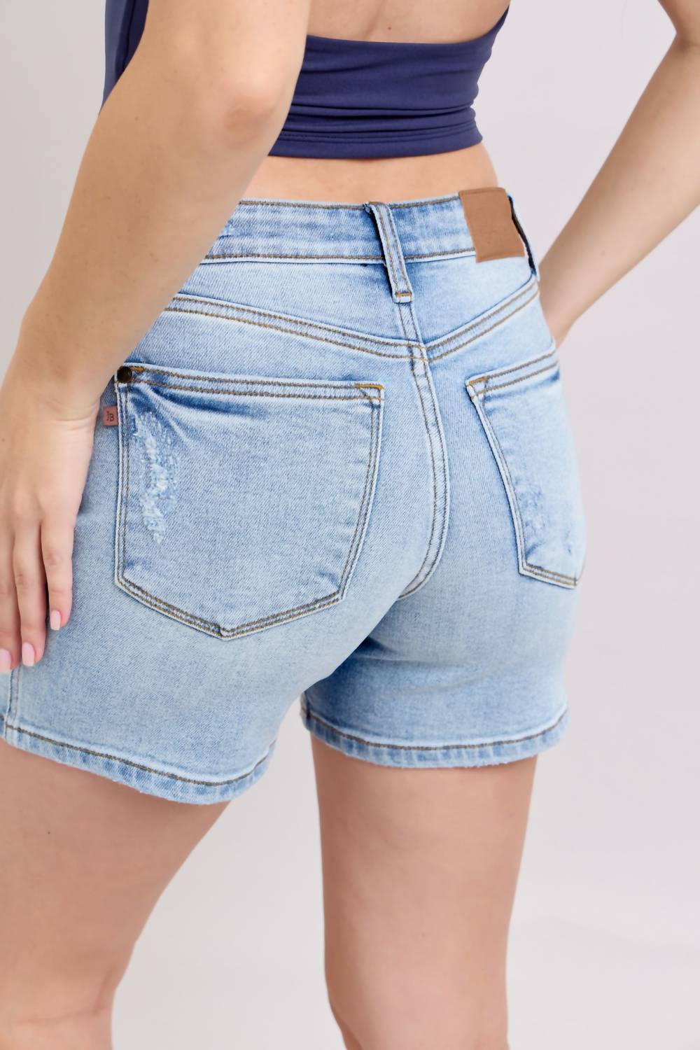 Judy Blue - Mid Rise Dad Shorts