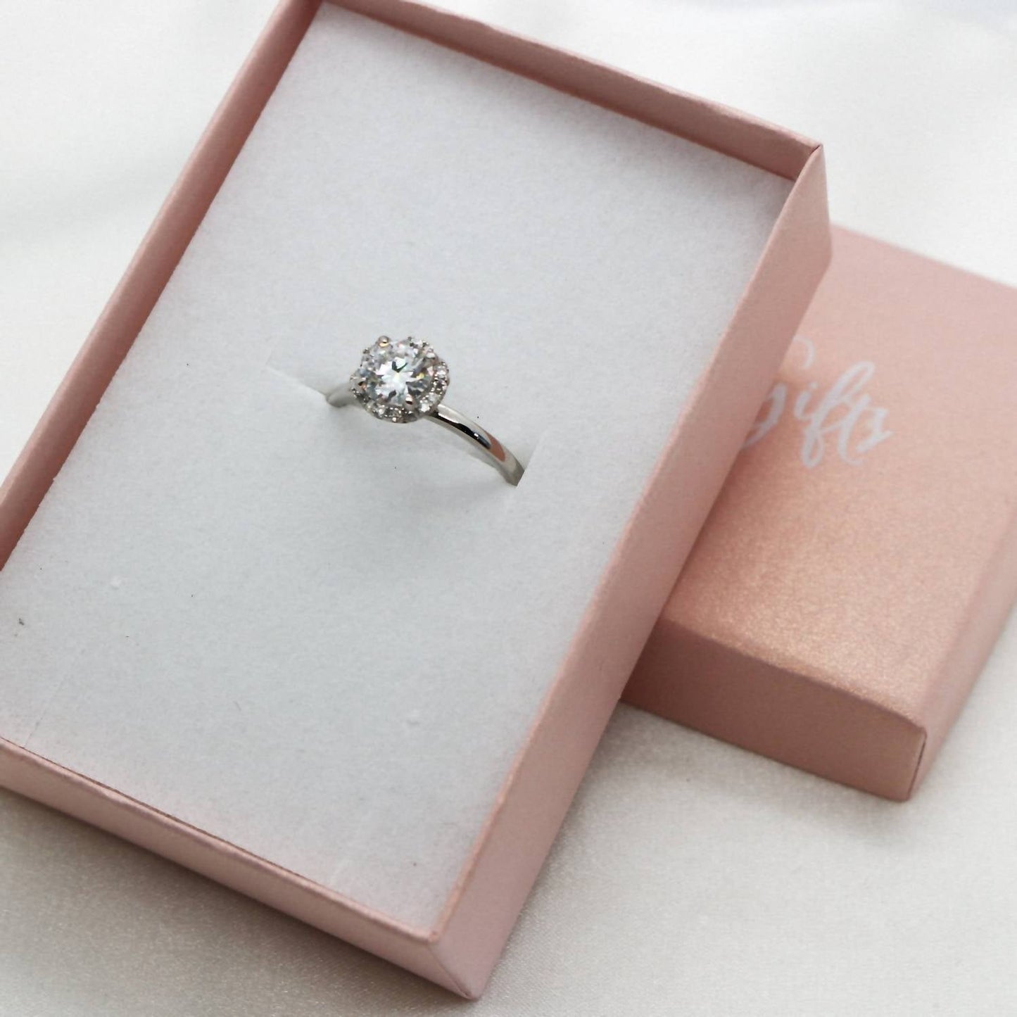 Allyanna Gifts - Women's Moissanite Halo Flower Ring