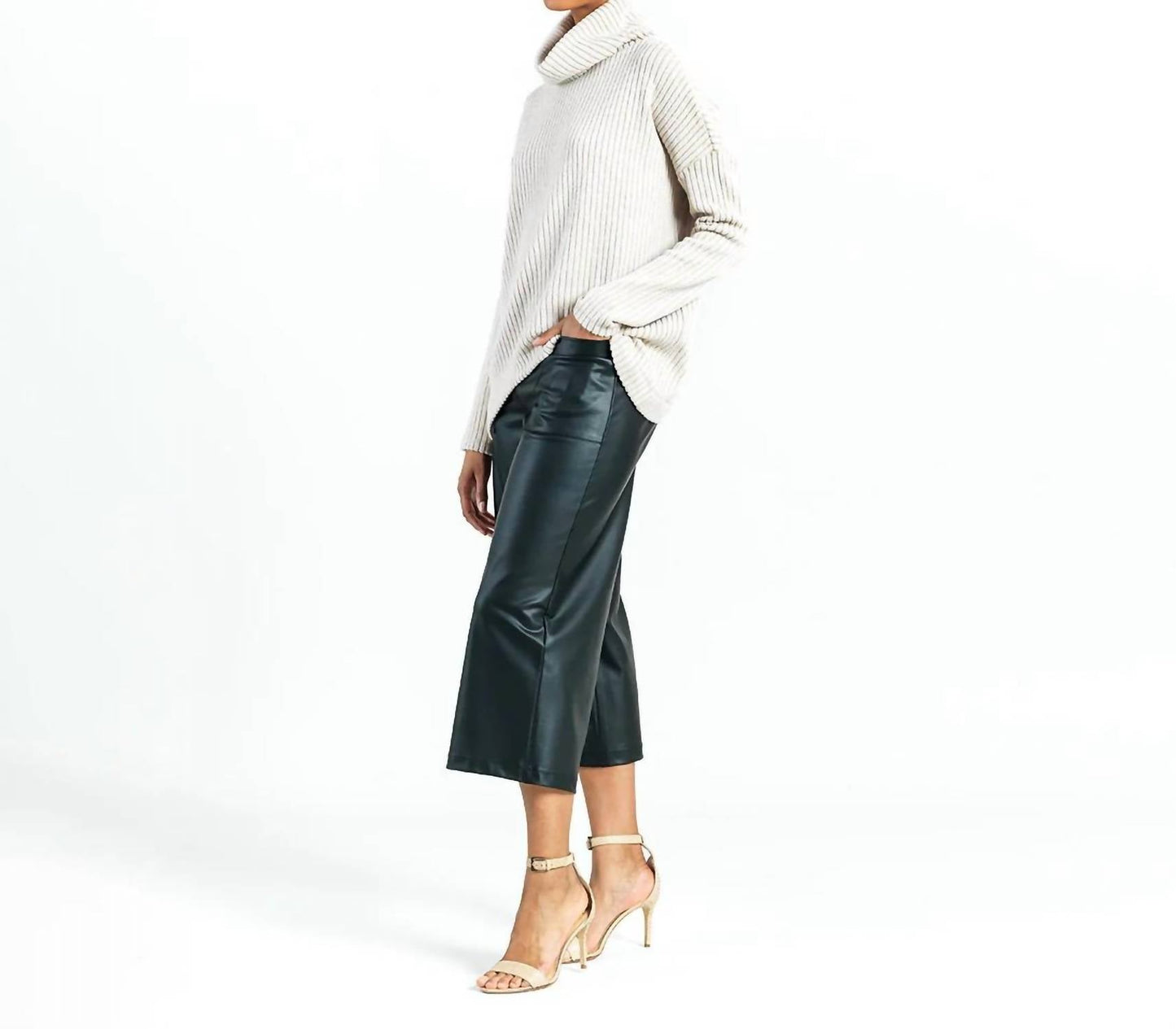 Clara Sunwoo - Chunky Ribbed Tipped Hem Sweater Top