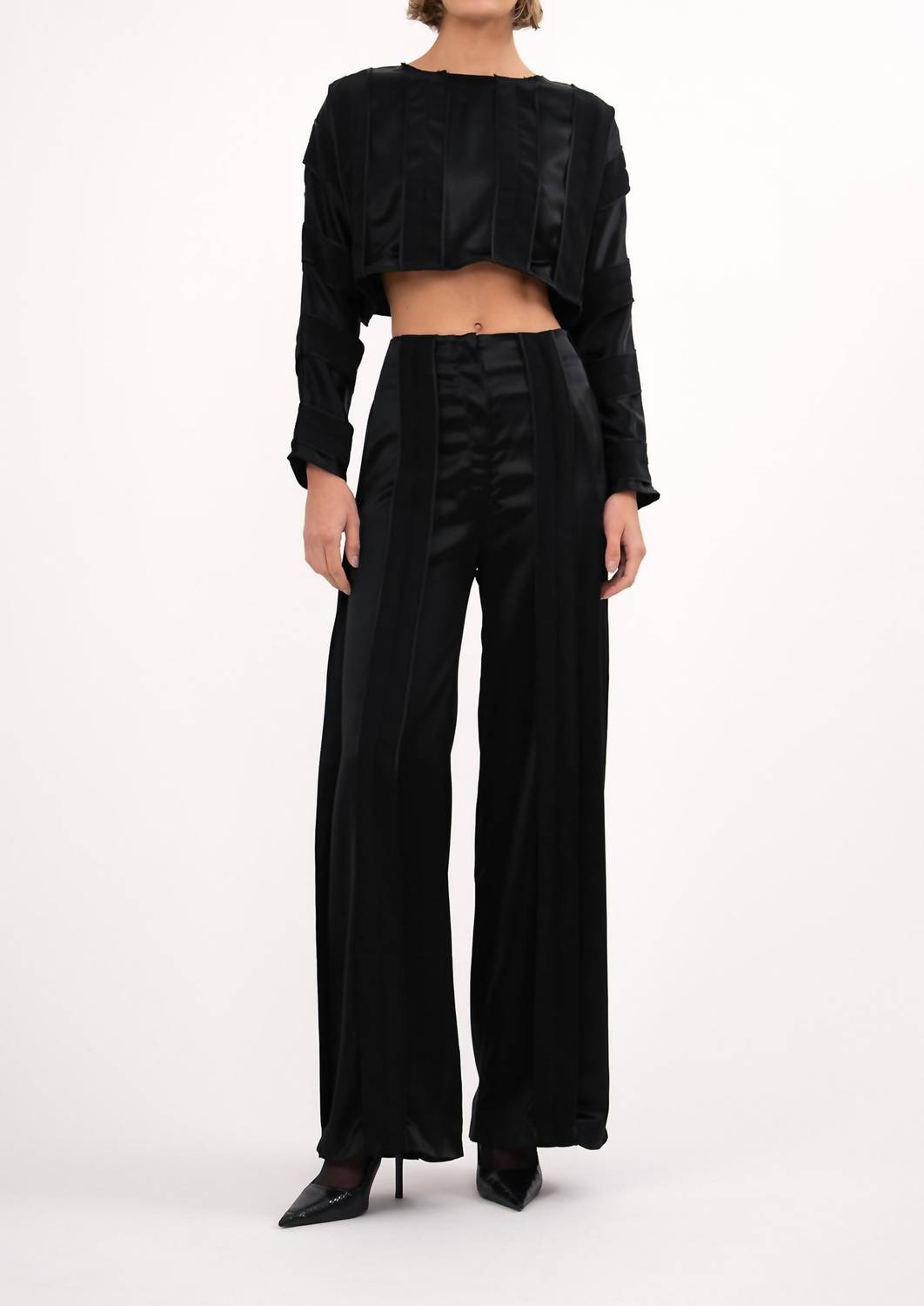 Nonchalant Label - Sutton Pant
