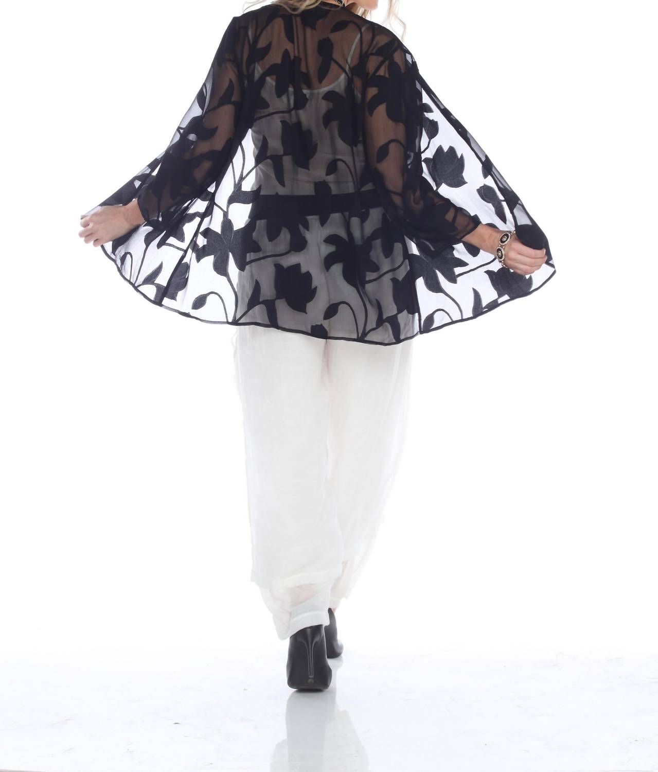 Arias - Floral Open-front Kimono Cardigan