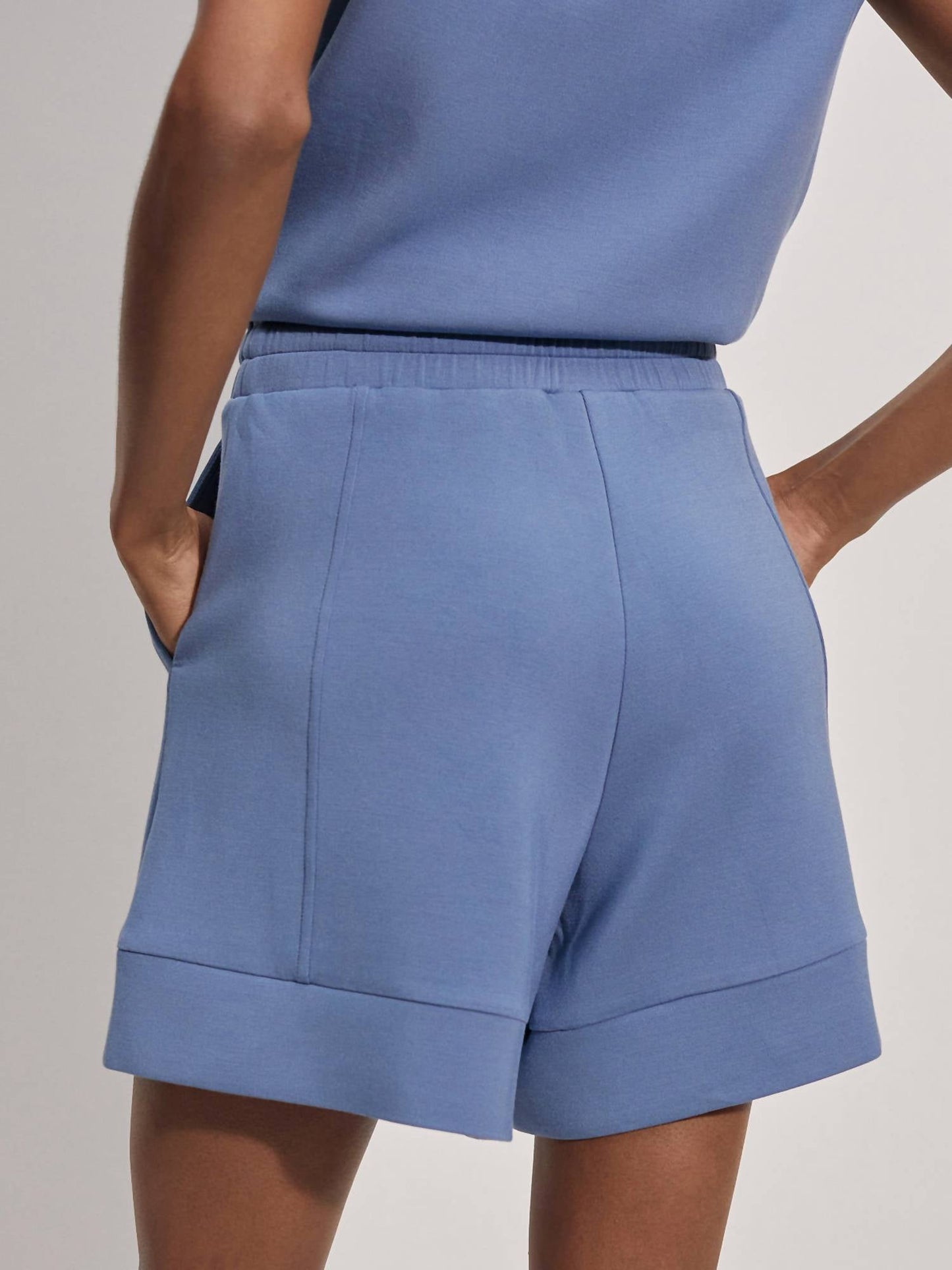 Varley - Alder High Rise Short