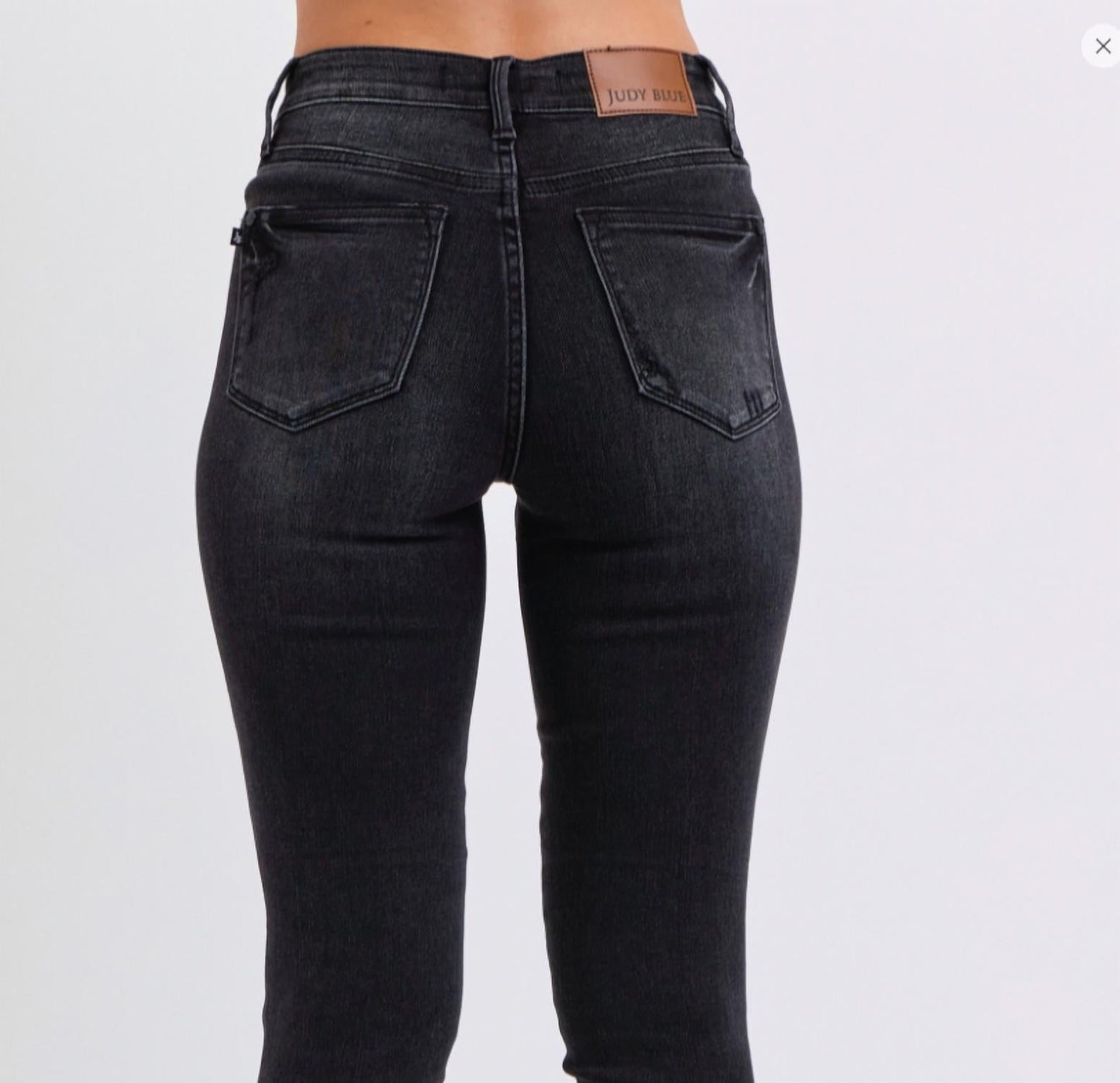 Judy Blue - Mid Rise Tummy Control Skinny Jean